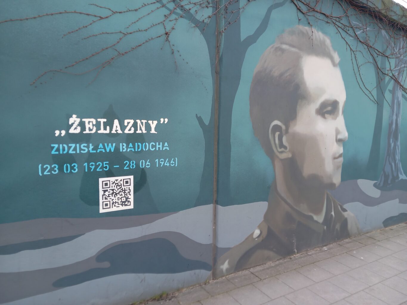 Fragment muralu upamiętniającego żołnierzy 5 Brygady Wileńskiej AK przy al. Żołnierzy Wyklętych w Gdańsku-Wrzeszczu (Fot. Tomasz Neumann).
