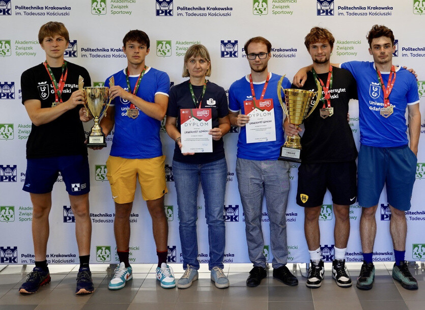 Złoto i Brąz Tenisistów UG!