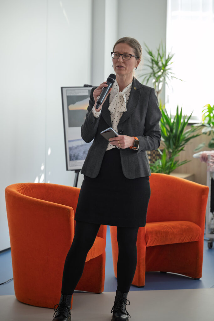 Wykłady eksperckie. Od lewej: Janina Heel, Virginie Little i prof. Anna Wojewnik-Filipkowska
(Fot. Łukasz Bień).
