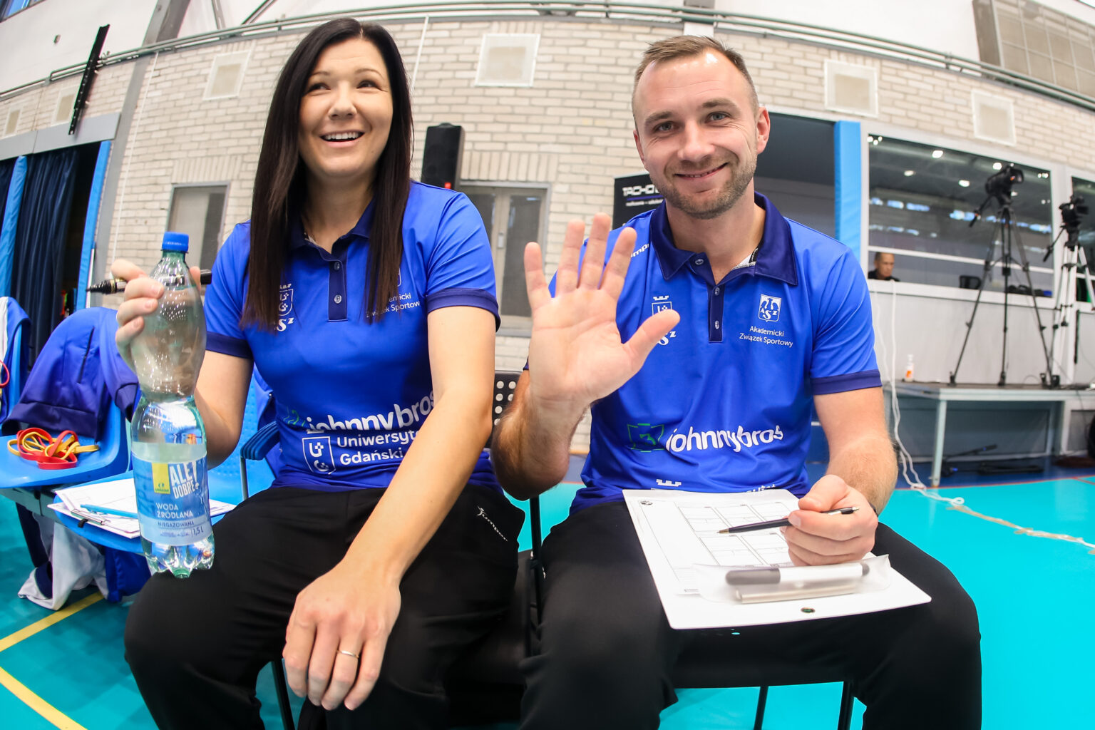 Duet trenerski zespołu JohnnyBros AZS UG: Ireneusz Waleczek (I trener) i Paulina Wlazły (II trener) (Fot. Grzegorz Jędrzejewski).