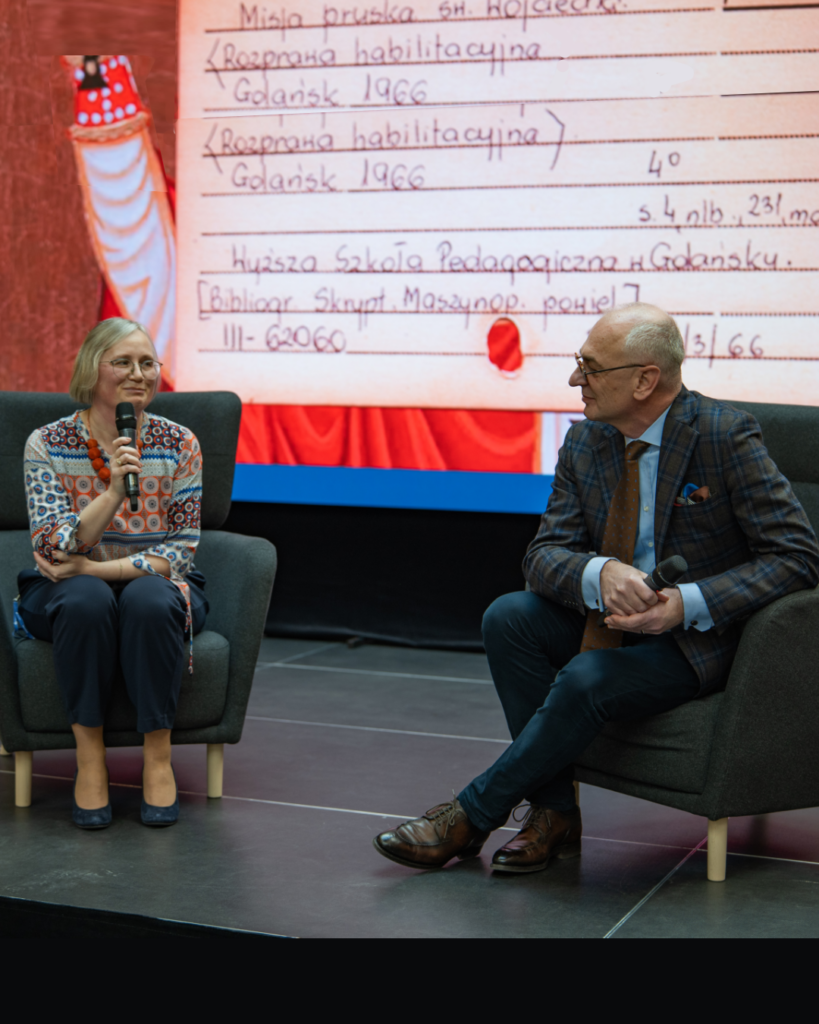 Dorota Padzik i prof. Arnold Kłonczyński (Fot. Piotr Patalas).