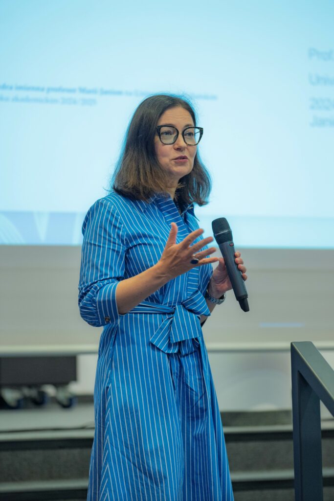 Wykład prof. Emilii Jamroziak.  Fot. Rafał Mielczarek