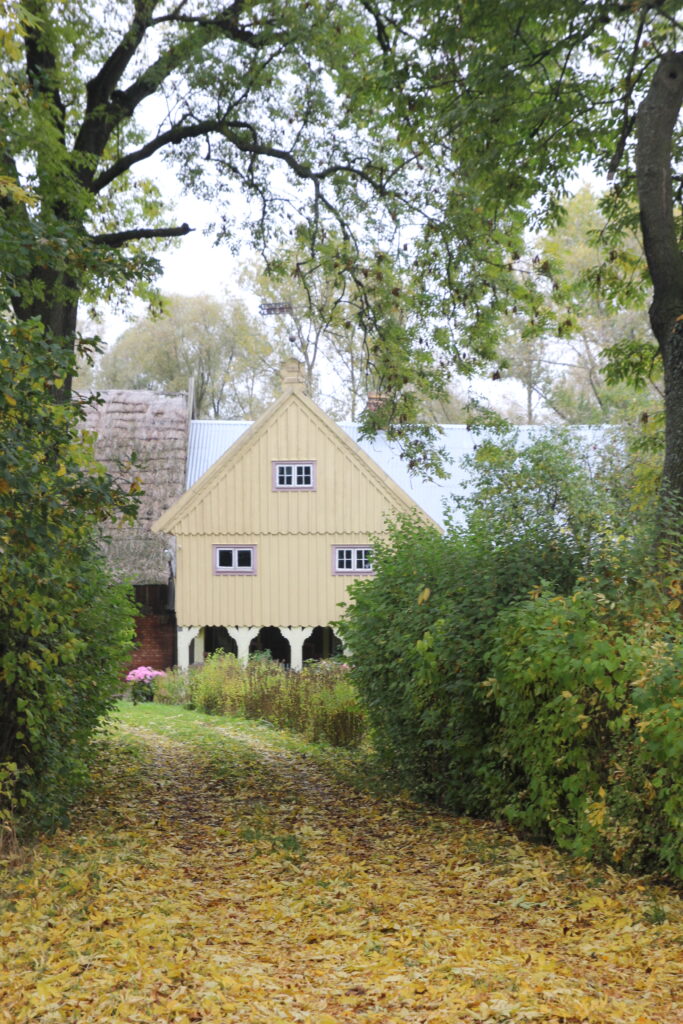 Dom podcieniowy w Markusach (Fot. dr Aleksandra Paprot-Wielopolska).