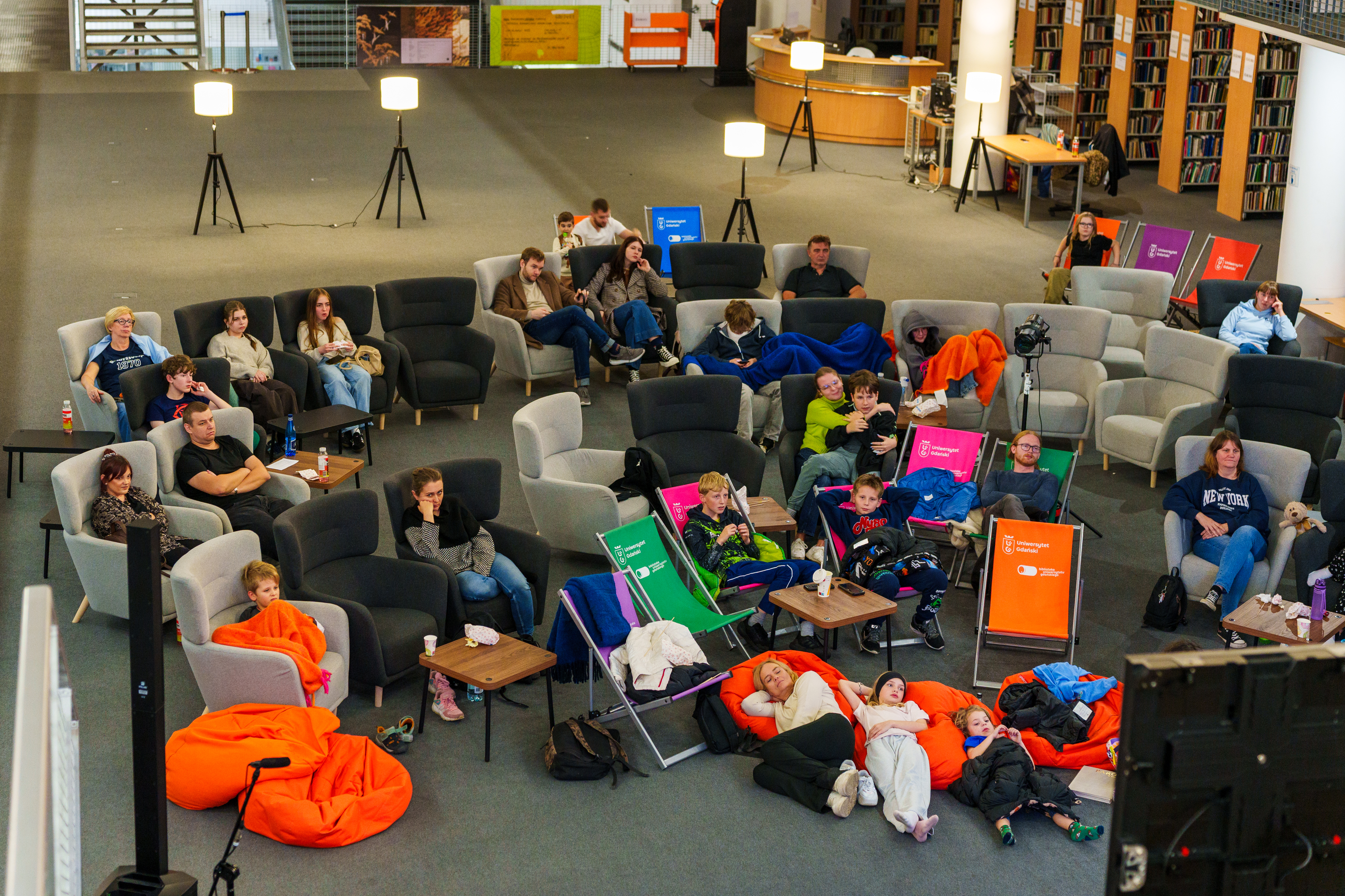 Noc pełna książek, rozmów i dobrej zabawy w Bibliotece UG ( Fot. archiwum CASiD).
