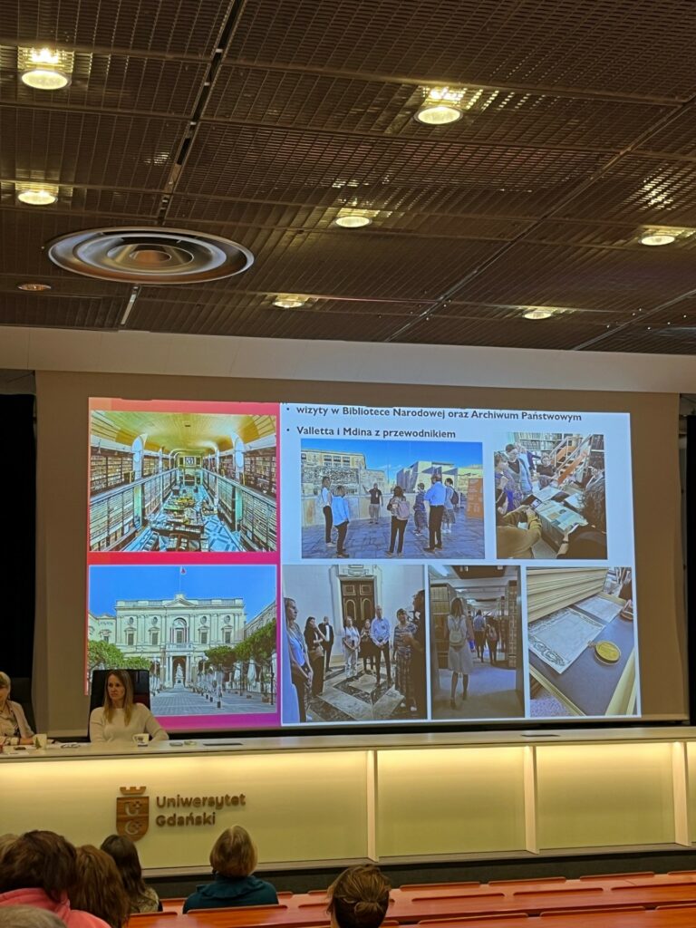 Spotkanie podsumowujące udział bibliotekarek UG w SEA-EU Library Staff Week na Malcie  ( Fot. Monika Budzińska).
