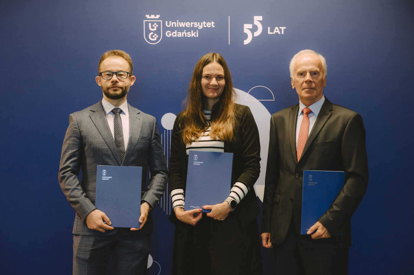Laureaci XII edycji Konkursu WUG:  
dr Arkadiusz Kozłowski, dr Liwia Delińska, 
prof. Mirosław Szreder 
(Fot. Milena Szabat).