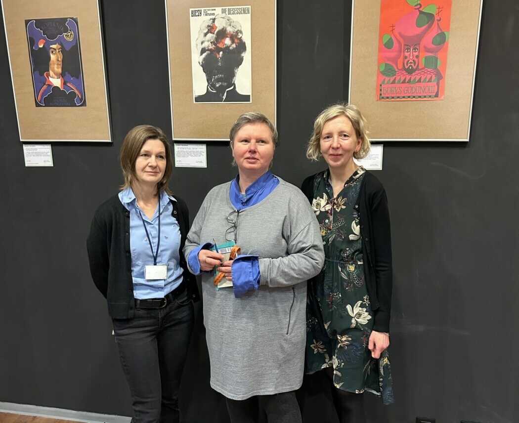 Współtwórczynie wystawy. Od lewej: Katarzyna Migawa, Dominika Skutnik, Marta Borkowska (Fot. Agnieszka Bień).