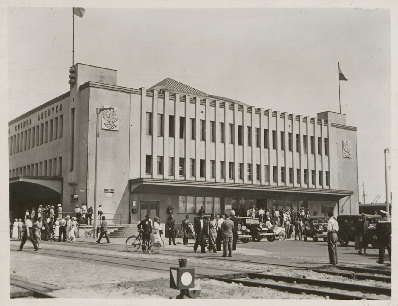 Dworzec Morski w Gdyni
(Fot. ze zbiorów Archiwum Państwowego w Gdańsku  
Oddział w Gdyni).