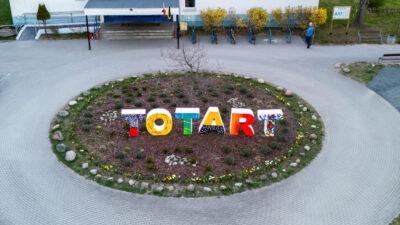 40 lat Totartu