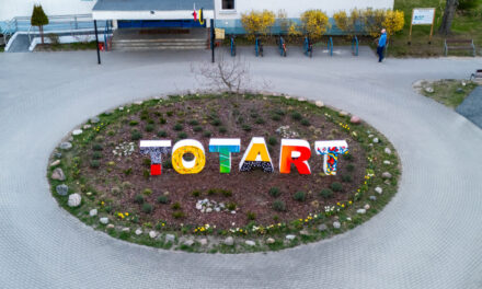 40 lat Totartu